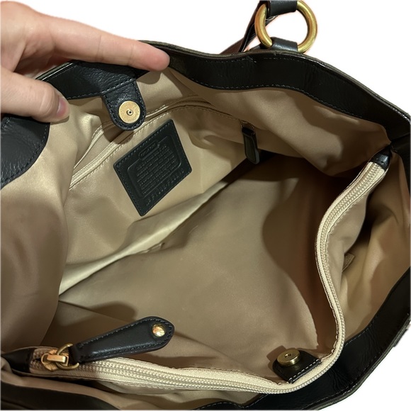 Beautiful COACH F1382-F26248 Campbell Signature Green Bag! - Picture 14 of 17